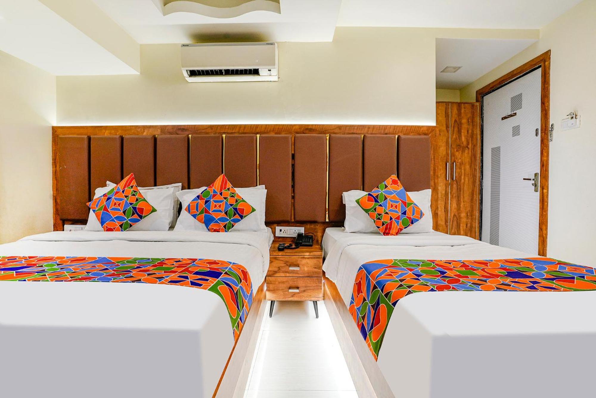 Fabexpress Amber Corp Inn - Nr Nesco Exhibition Center Bombay Extérieur photo