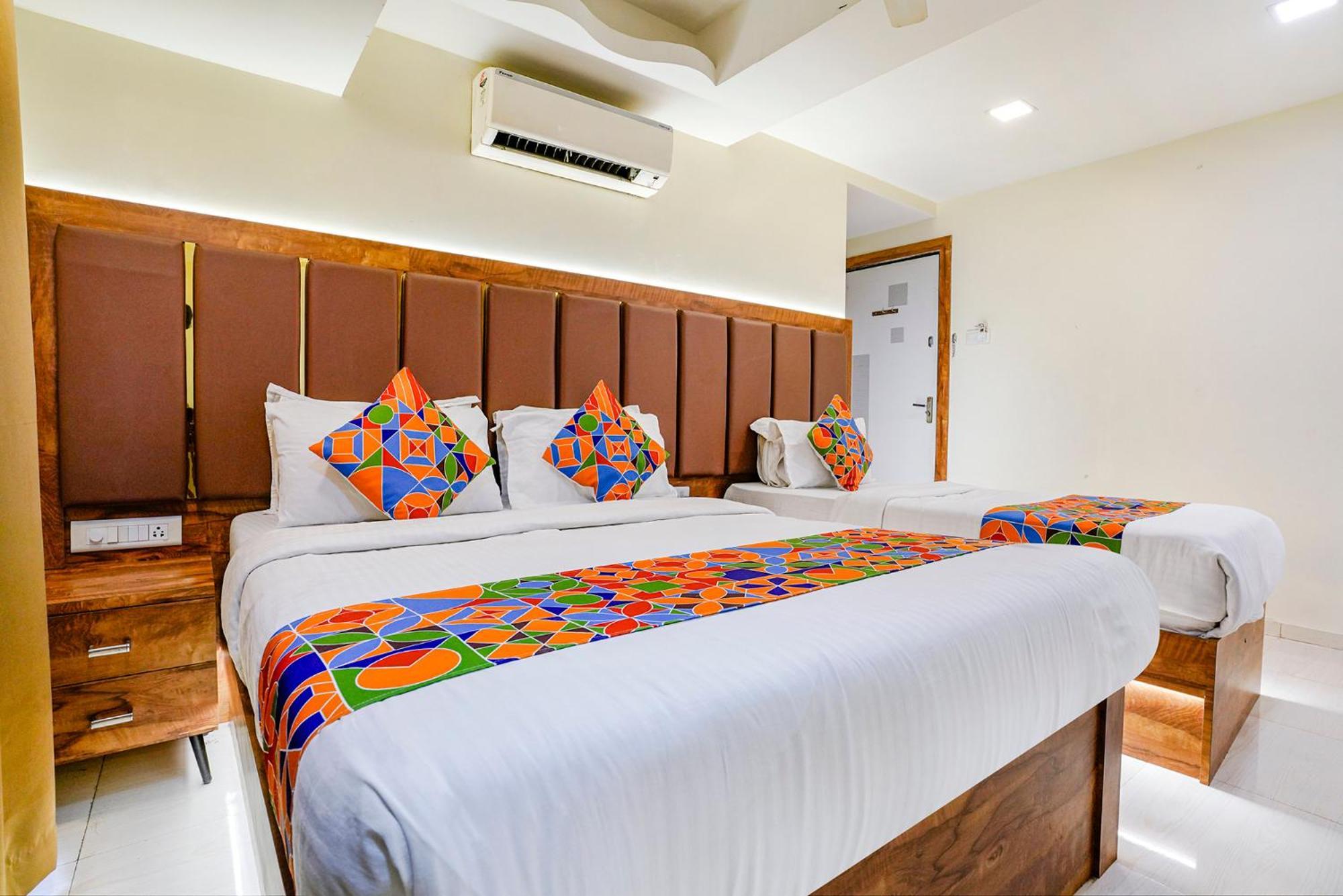 Fabexpress Amber Corp Inn - Nr Nesco Exhibition Center Bombay Extérieur photo